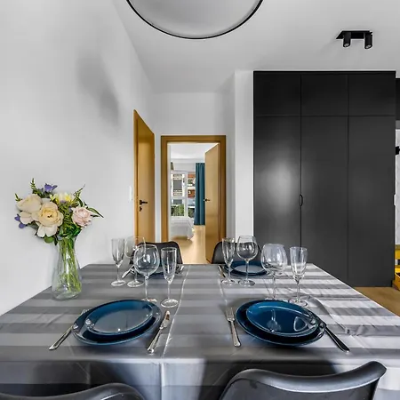 Bielany Business - Balcony, Parking - By Rentujemy * ורשה